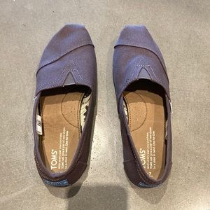 Toms shoes - brand new without tags.